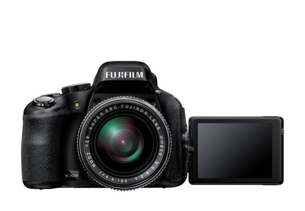 fujifilm-finepix-HS50EXR-camera