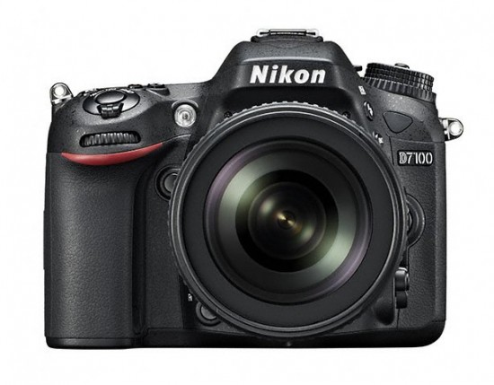 Nikon D7100 vs Nikon D5200