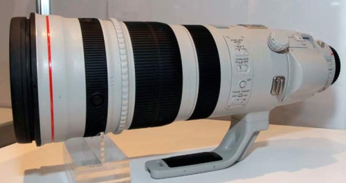 canon-200-400mm-zoom-lens