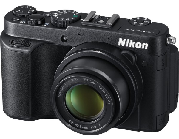 nikon-coolpix-P7700-compact-camera