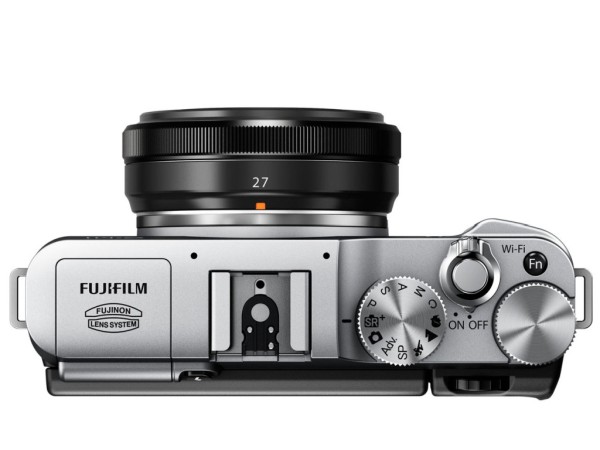 Fujifilm-X-M1-mirrorless-camera-03