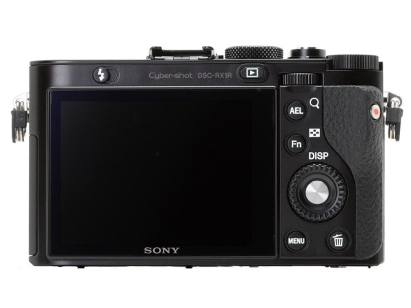 Sony-DSC-RX1R-1-full-frame-camera-02