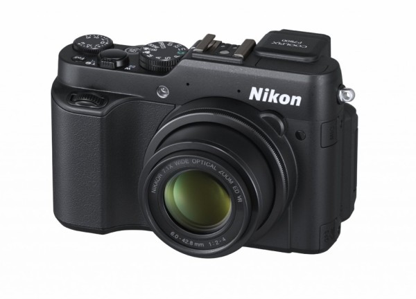 Nikon-COOLPIX-P7800