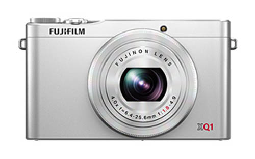 Fujifilm-XQ1-camera-silver