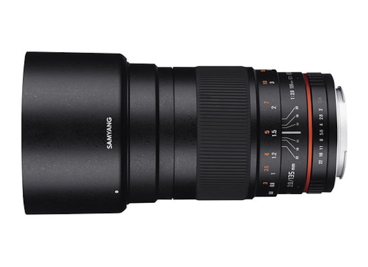 samyang-135mm-f2-ed-umc-lens