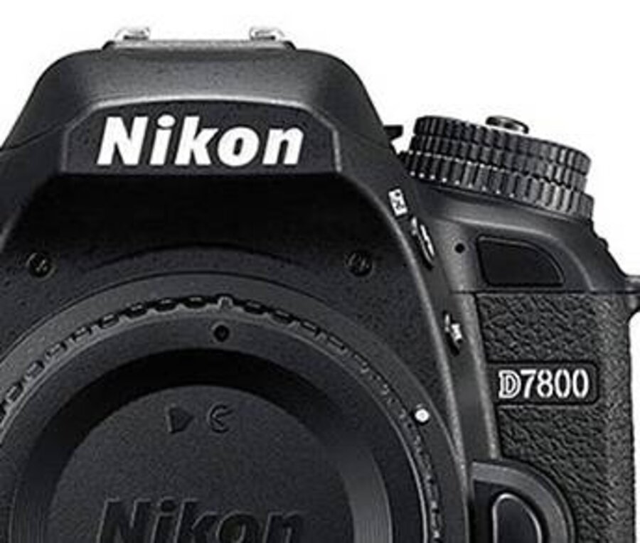 Rumors : Nikon D7800 Coming in Q2 of 2021
