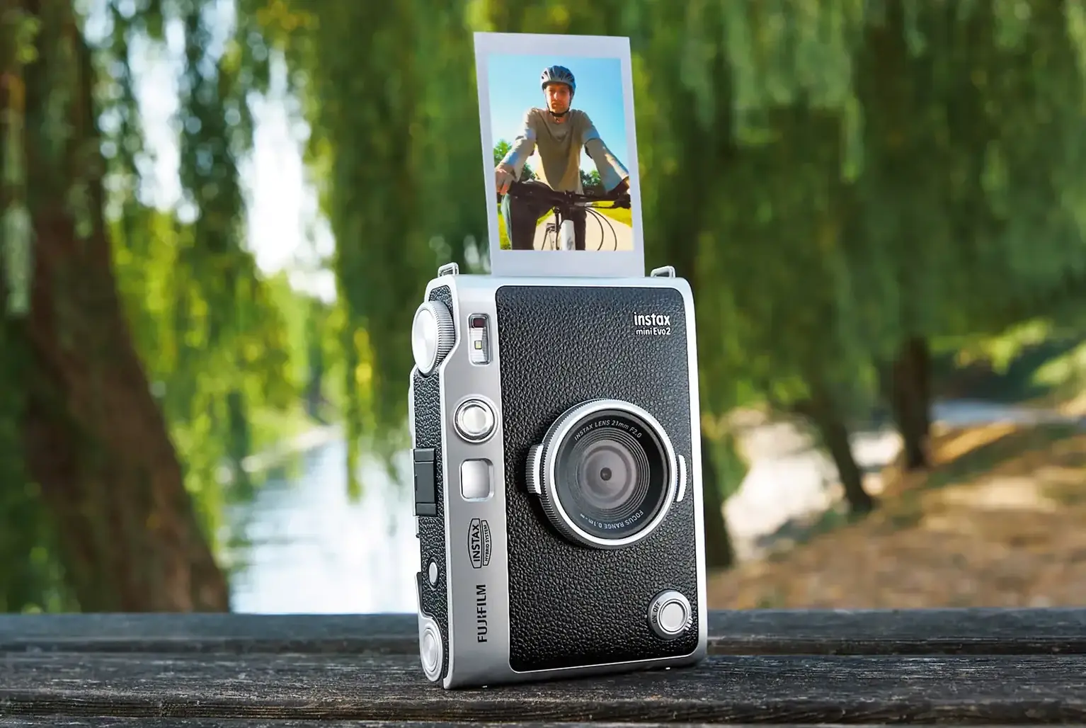 Fujifilm Instax Mini EVO 2 Announced: 4.5-Inch Touchscreen & Specs ...